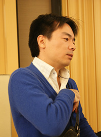 「こうした試飲会にはよく来ますが、今回はとても難しいですね。」と語る石田淳さん。