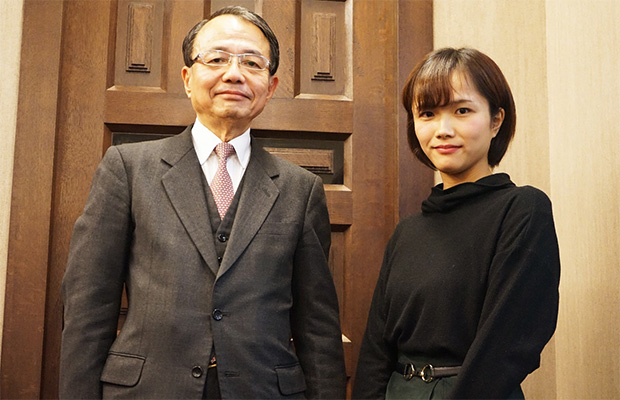 中谷幸俊さんと娘の巴留菜さん